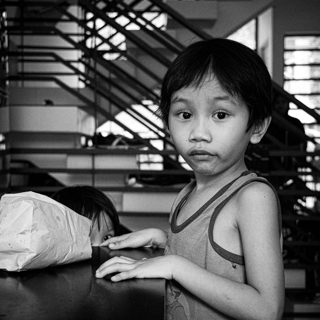 Kinderarmut auf den Philippinen - bittere Realität P2